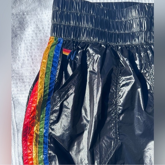 AVIATOR NATION - NWT
5 STRIPE WIND PANT - BLACK GLOSSY - Picture 6 of 8